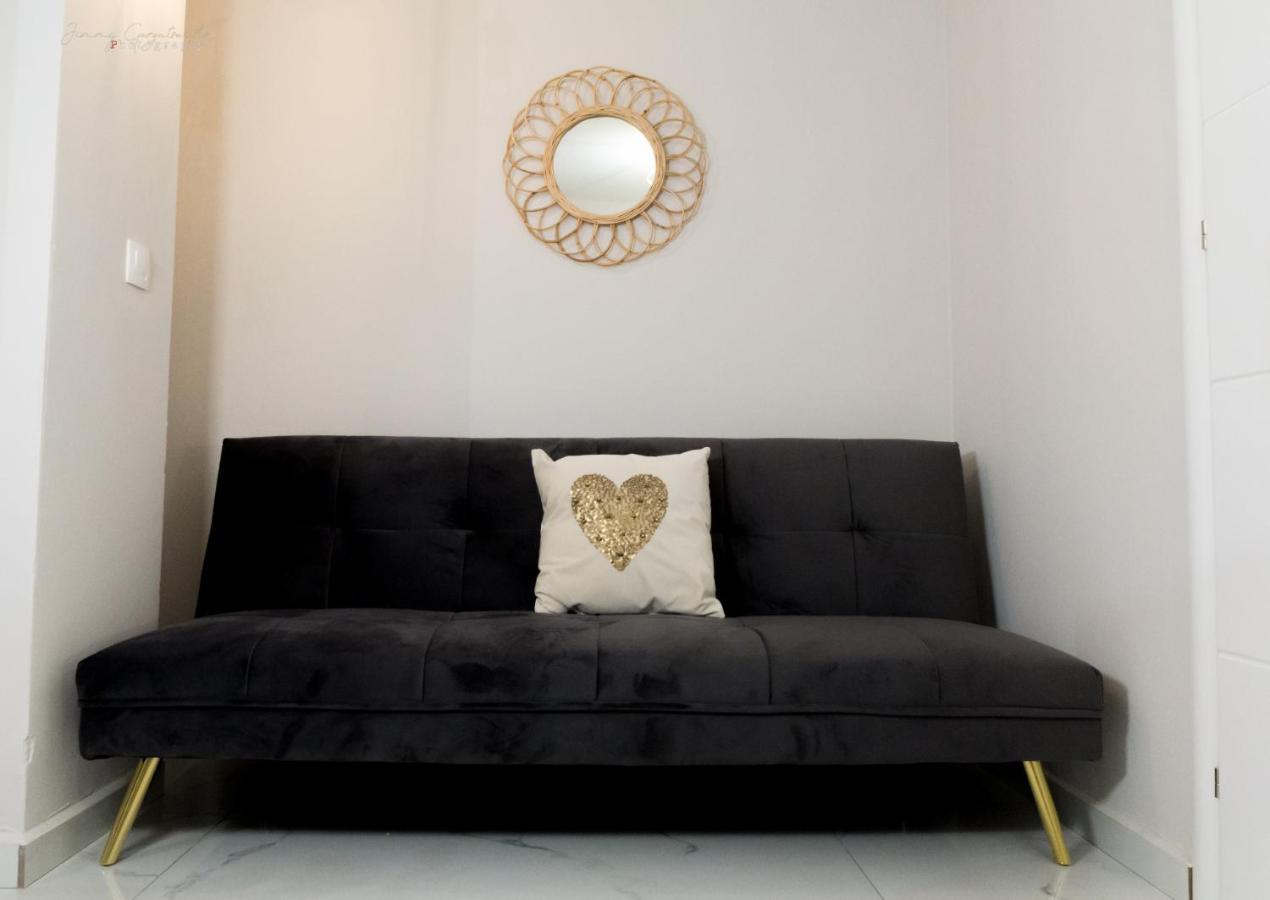 Sunset Brand New Luxury Apt With Pool & Sea View Kárpathos Eksteriør billede