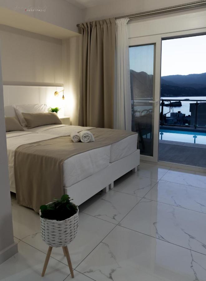 Sunset Brand New Luxury Apt With Pool & Sea View Kárpathos Eksteriør billede