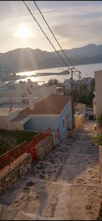 Sunset Brand New Luxury Apt With Pool & Sea View Kárpathos Eksteriør billede
